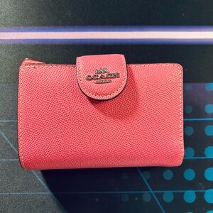 Pink Coach Medium Leather Corner Zip Wallet